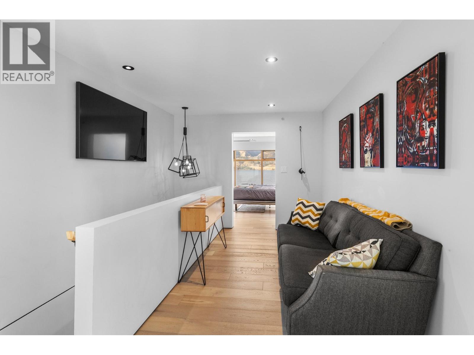 4043 Lakeside Road, Penticton, British Columbia  V2A 8W3 - Photo 29 - 10372066