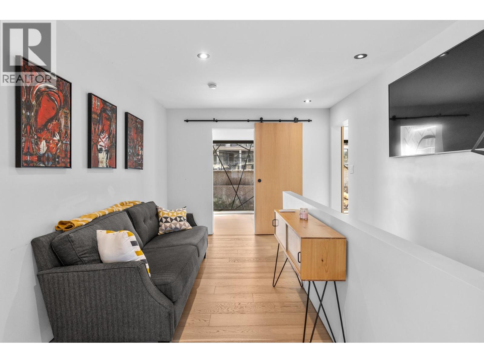 4043 Lakeside Road, Penticton, British Columbia  V2A 8W3 - Photo 30 - 10372066