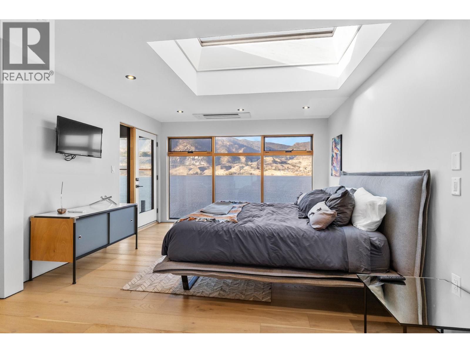 4043 Lakeside Road, Penticton, British Columbia  V2A 8W3 - Photo 40 - 10372066