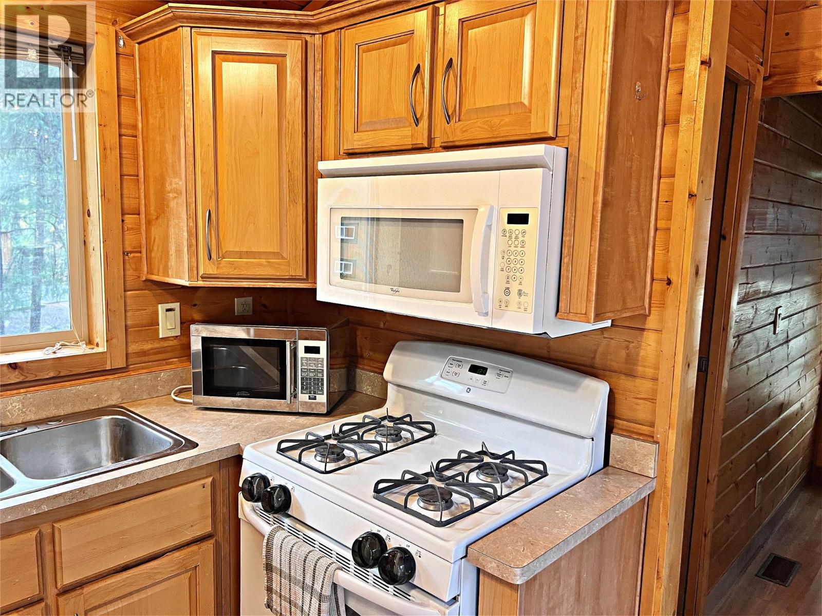 4835 Paradise Valley Drive Unit# 9, Peachland, British Columbia  V0H 1X3 - Photo 10 - 10372088