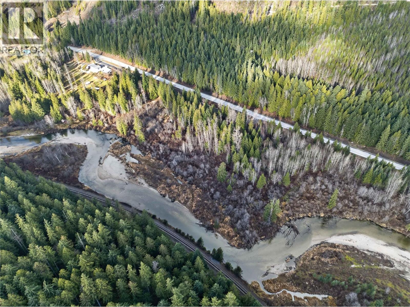 5926 Ferguson Frontage Road, Malakwa, British Columbia  V0E 2J0 - Photo 10 - 10372152