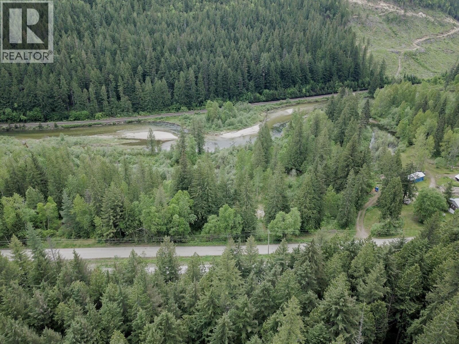 5926 Ferguson Frontage Road, Malakwa, British Columbia  V0E 2J0 - Photo 21 - 10372152