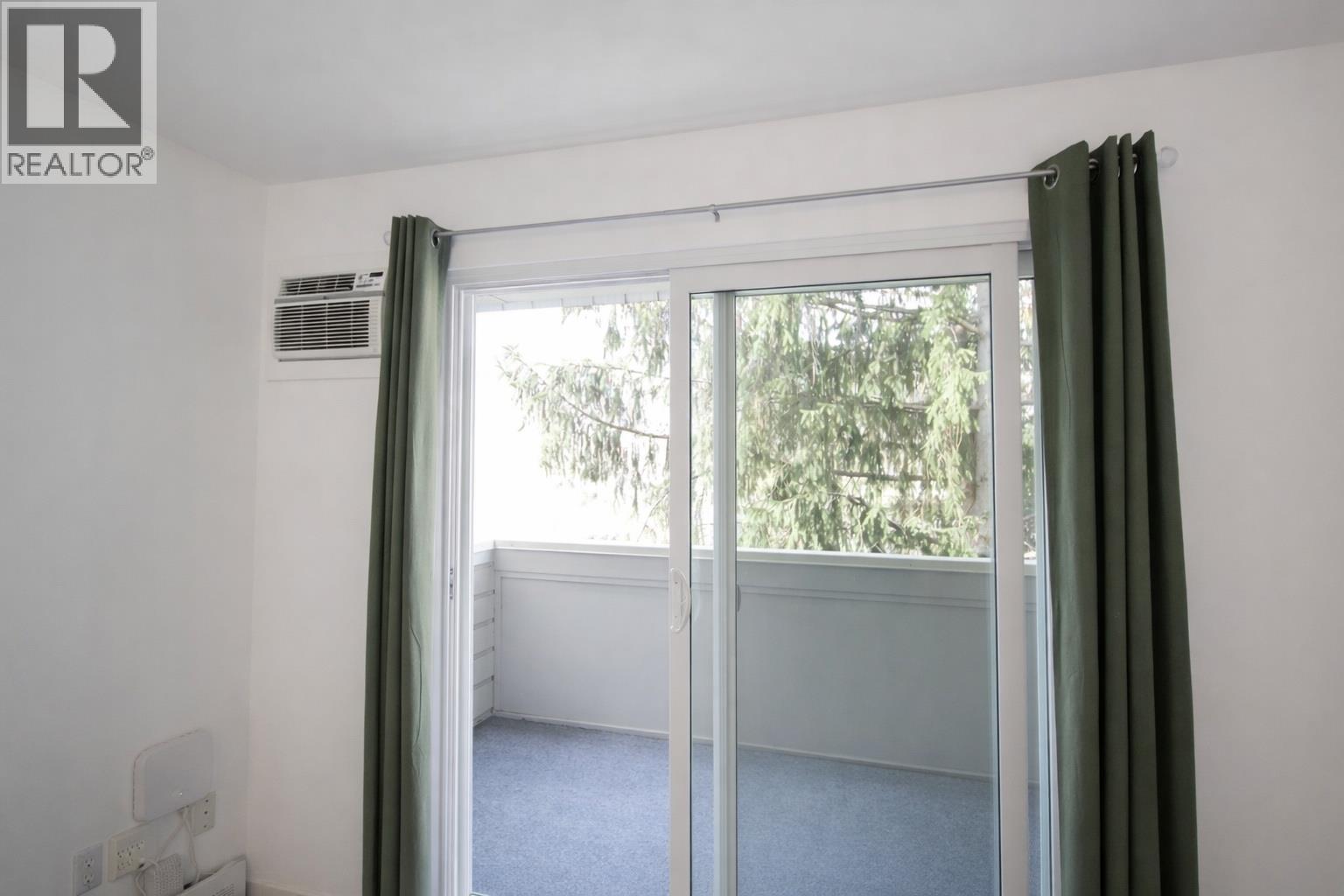 150 Skaha Place Unit# 402, Penticton, British Columbia  V2A 7K1 - Photo 23 - 10372129