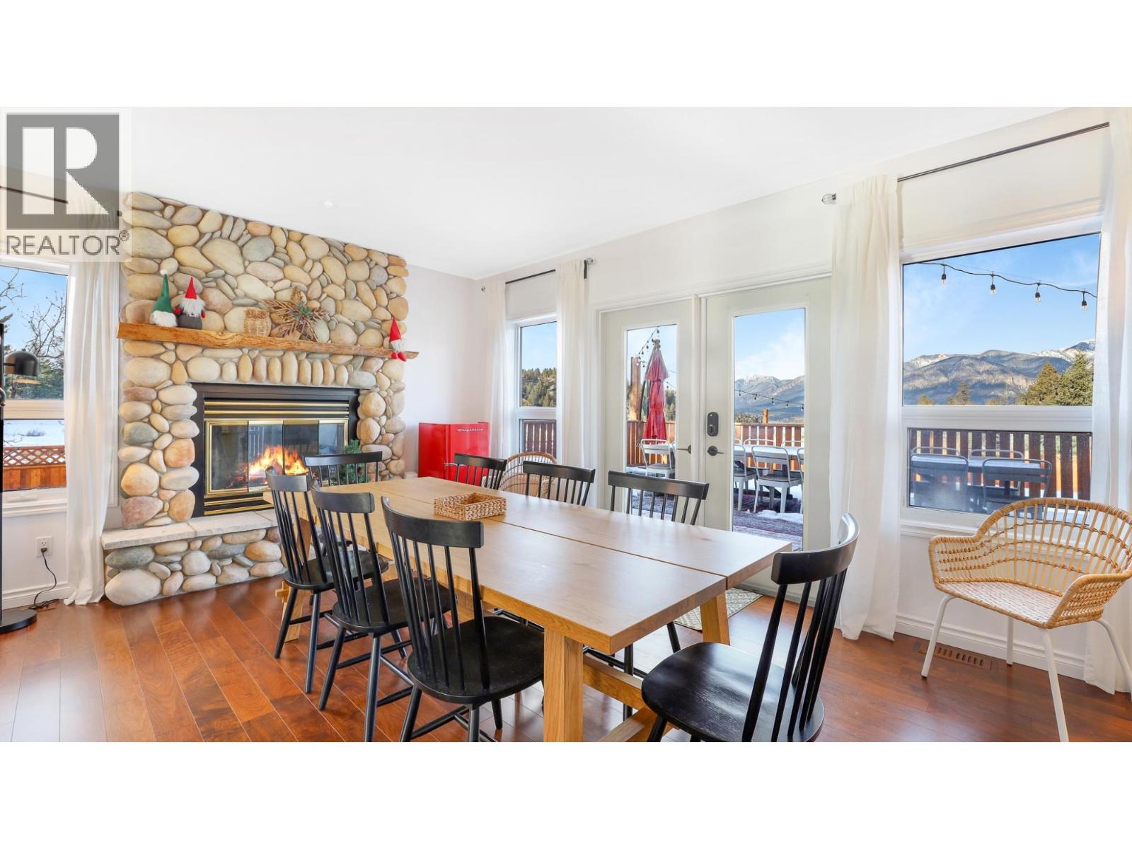 945 Westridge Way, Invermere, British Columbia  V0A 1K0 - Photo 17 - 10372013