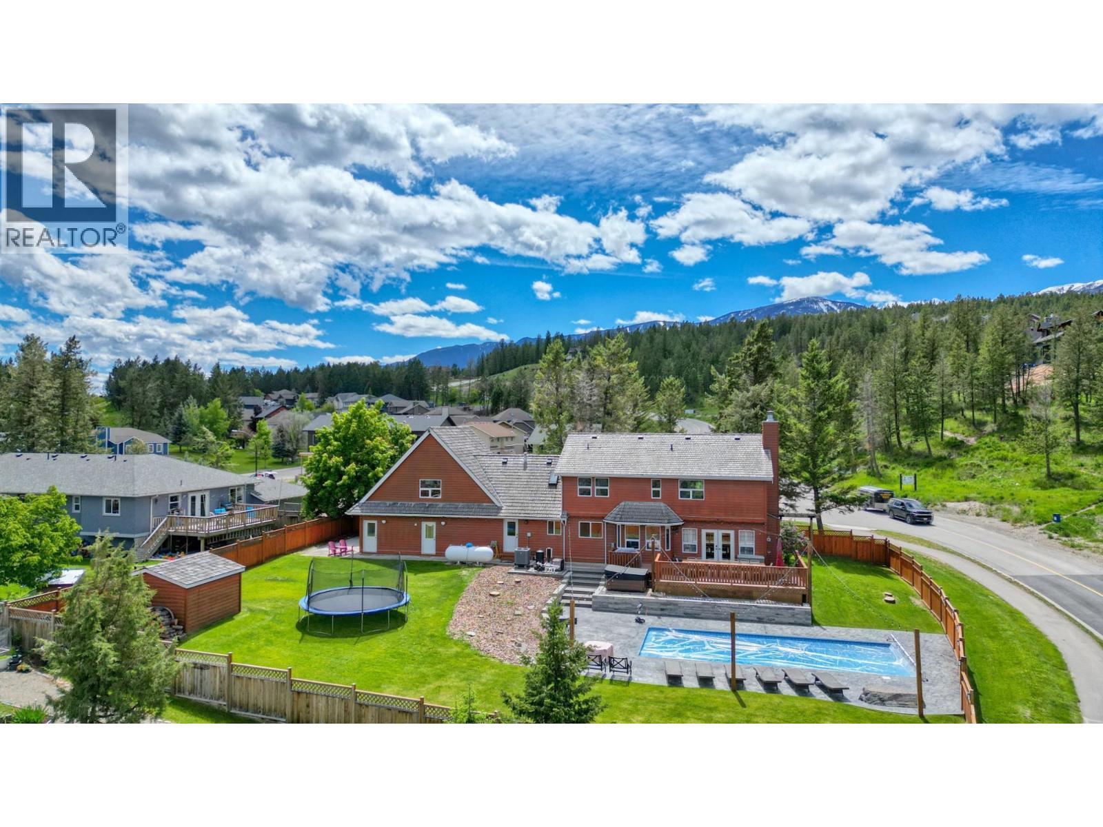 945 Westridge Way, Invermere, British Columbia  V0A 1K0 - Photo 5 - 10372013