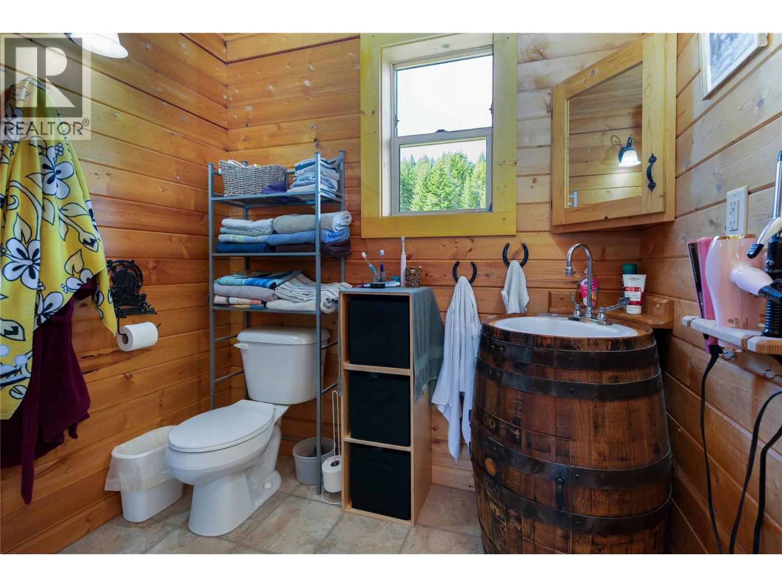 102 Gibson Road, Lumby, British Columbia  V0E 2G1 - Photo 15 - 10372165