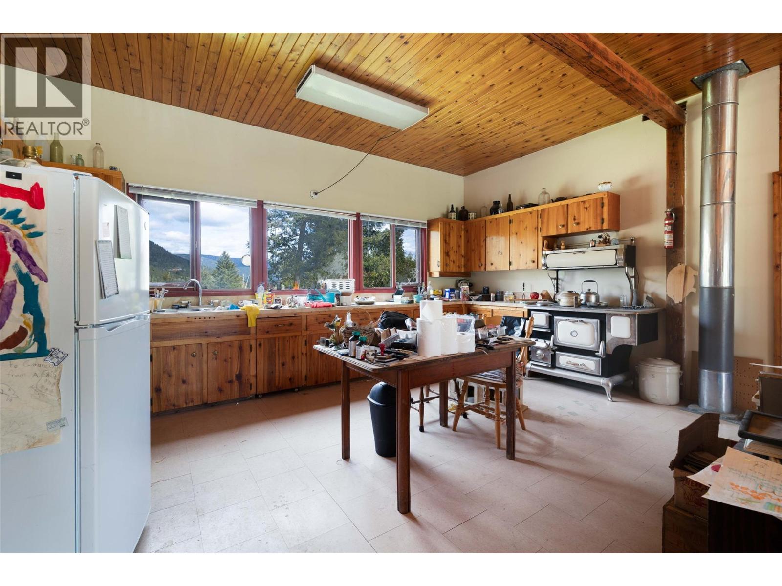 102 Gibson Road, Lumby, British Columbia  V0E 2G1 - Photo 21 - 10372165