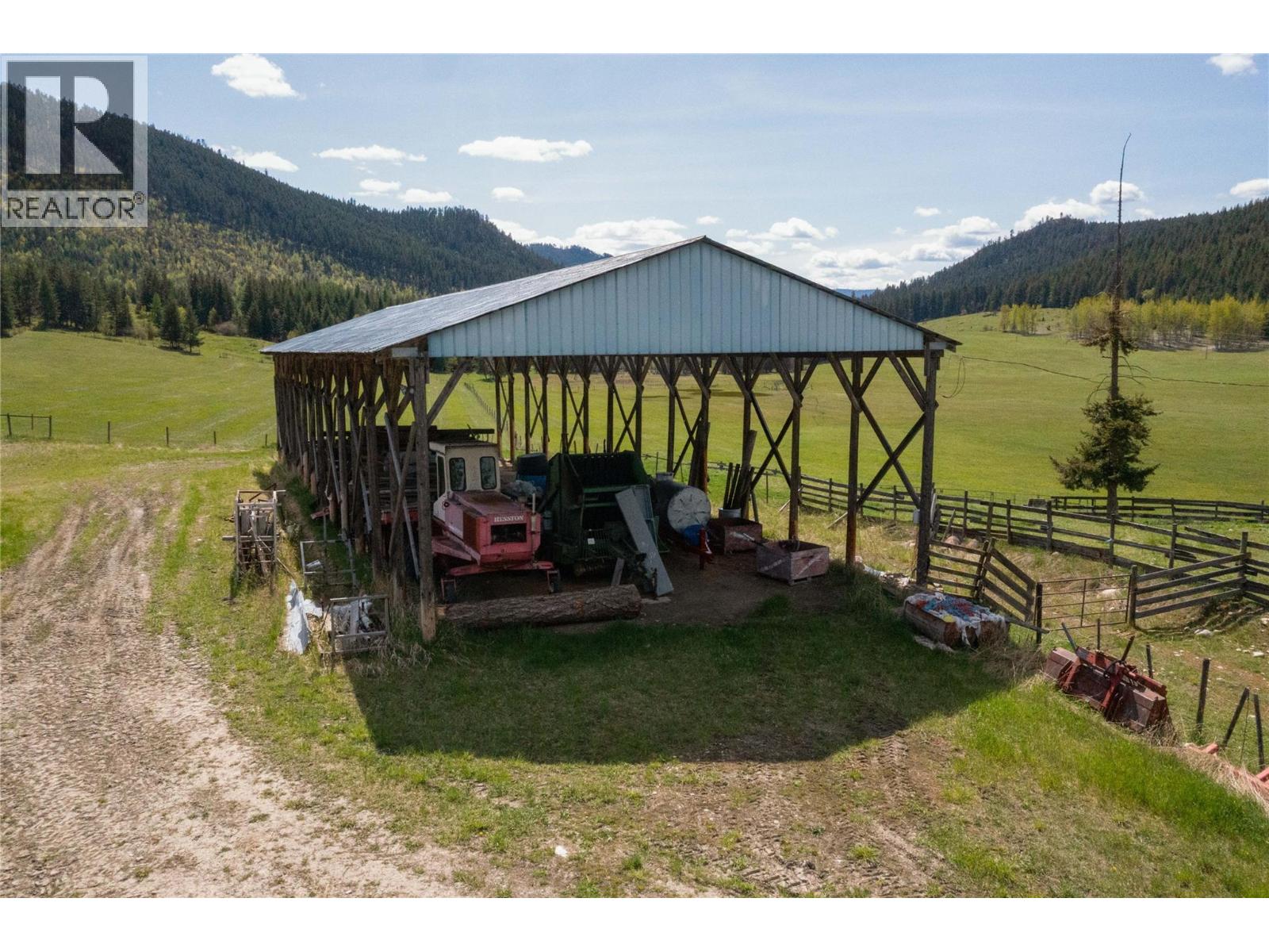 102 Gibson Road, Lumby, British Columbia  V0E 2G1 - Photo 30 - 10372165