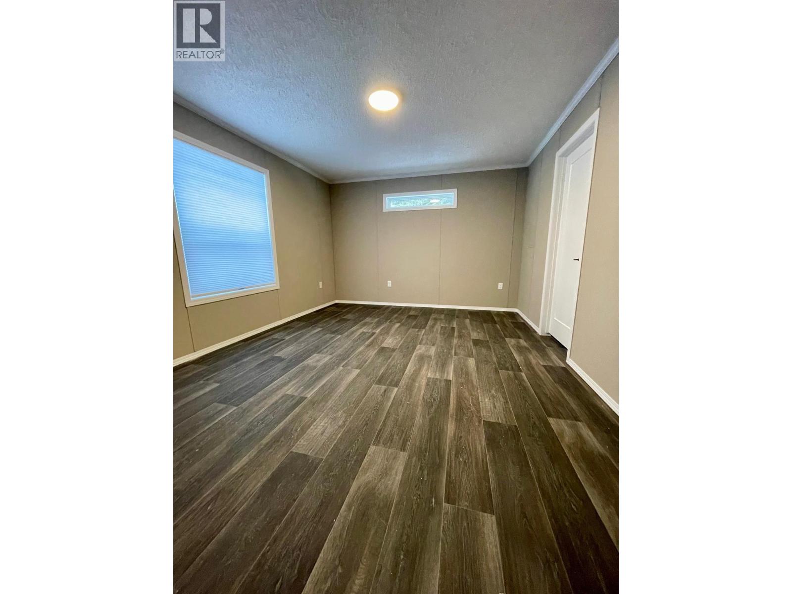 22 Cherokee Drive, Elkford, British Columbia  V0B 1H0 - Photo 16 - 10372142