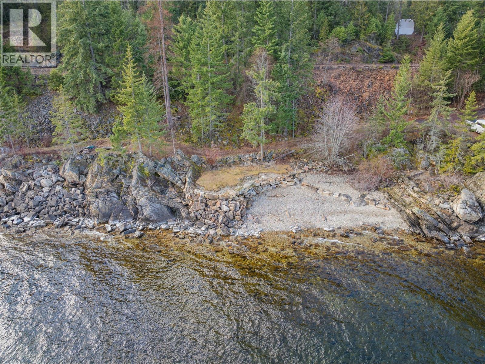397 Park Avenue, Procter, British Columbia  V1L 0B6 - Photo 7 - 10371760
