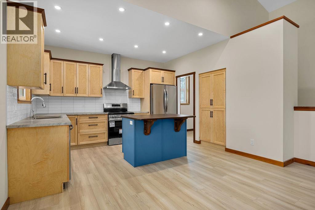766 Balsam Road, Kelowna, British Columbia  V1Z 3V8 - Photo 15 - 10372147