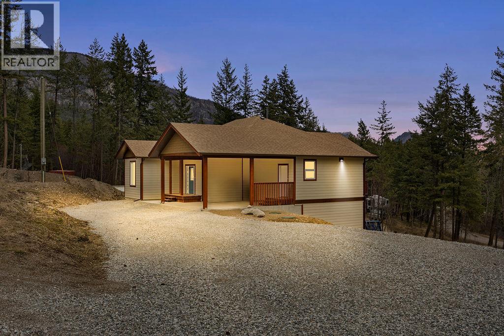 766 Balsam Road, Kelowna, British Columbia  V1Z 3V8 - Photo 2 - 10372147