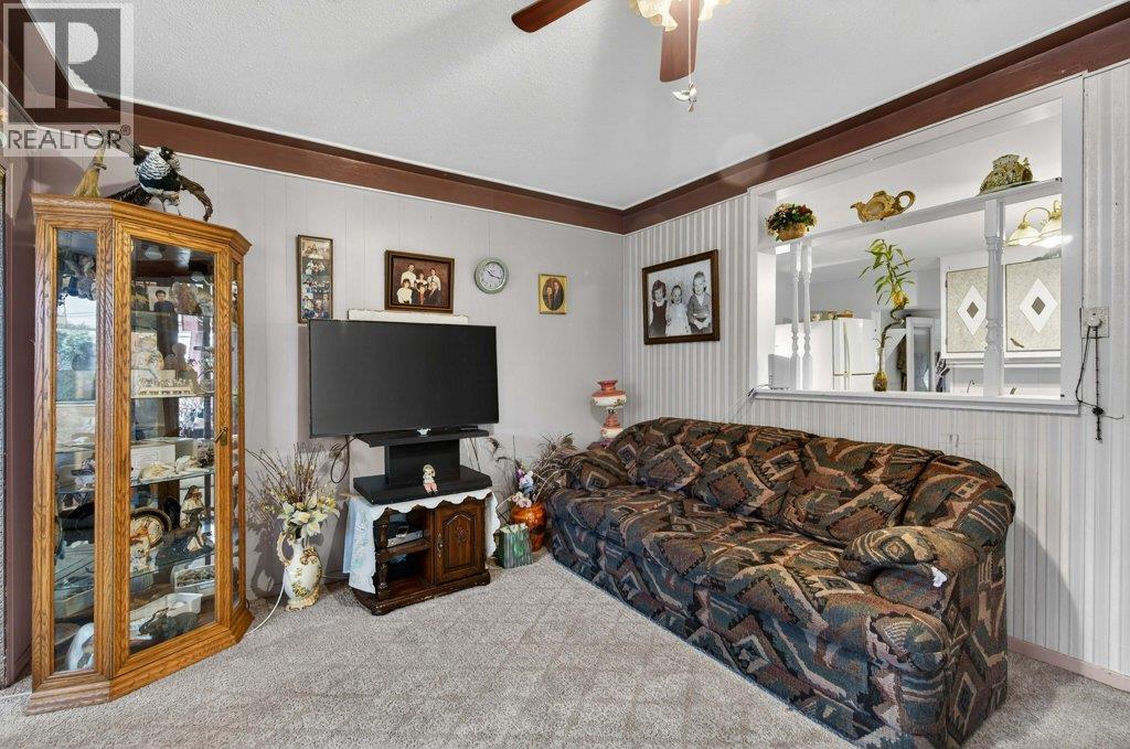 7331 52 Street Ne, Salmon Arm, British Columbia  V0E 1K0 - Photo 6 - 10371321