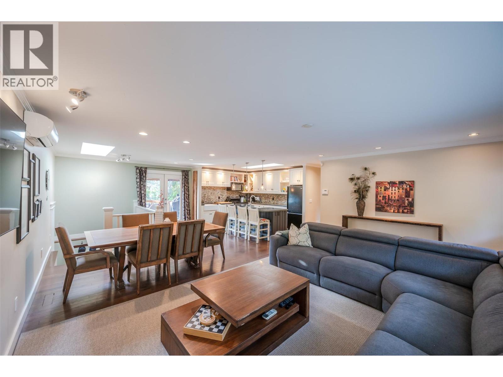 5545 Sawmill Road, Oliver, British Columbia  V0H 1T9 - Photo 12 - 10372056