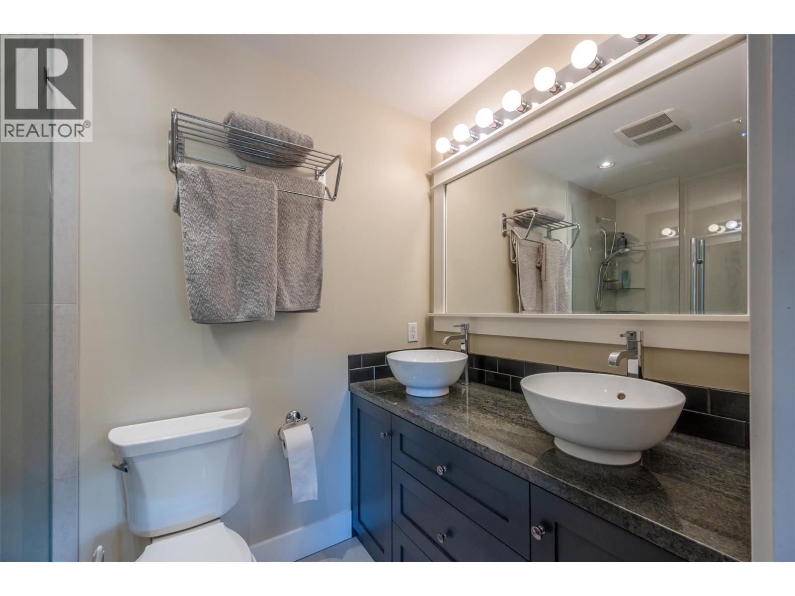 5545 Sawmill Road, Oliver, British Columbia  V0H 1T9 - Photo 18 - 10372056