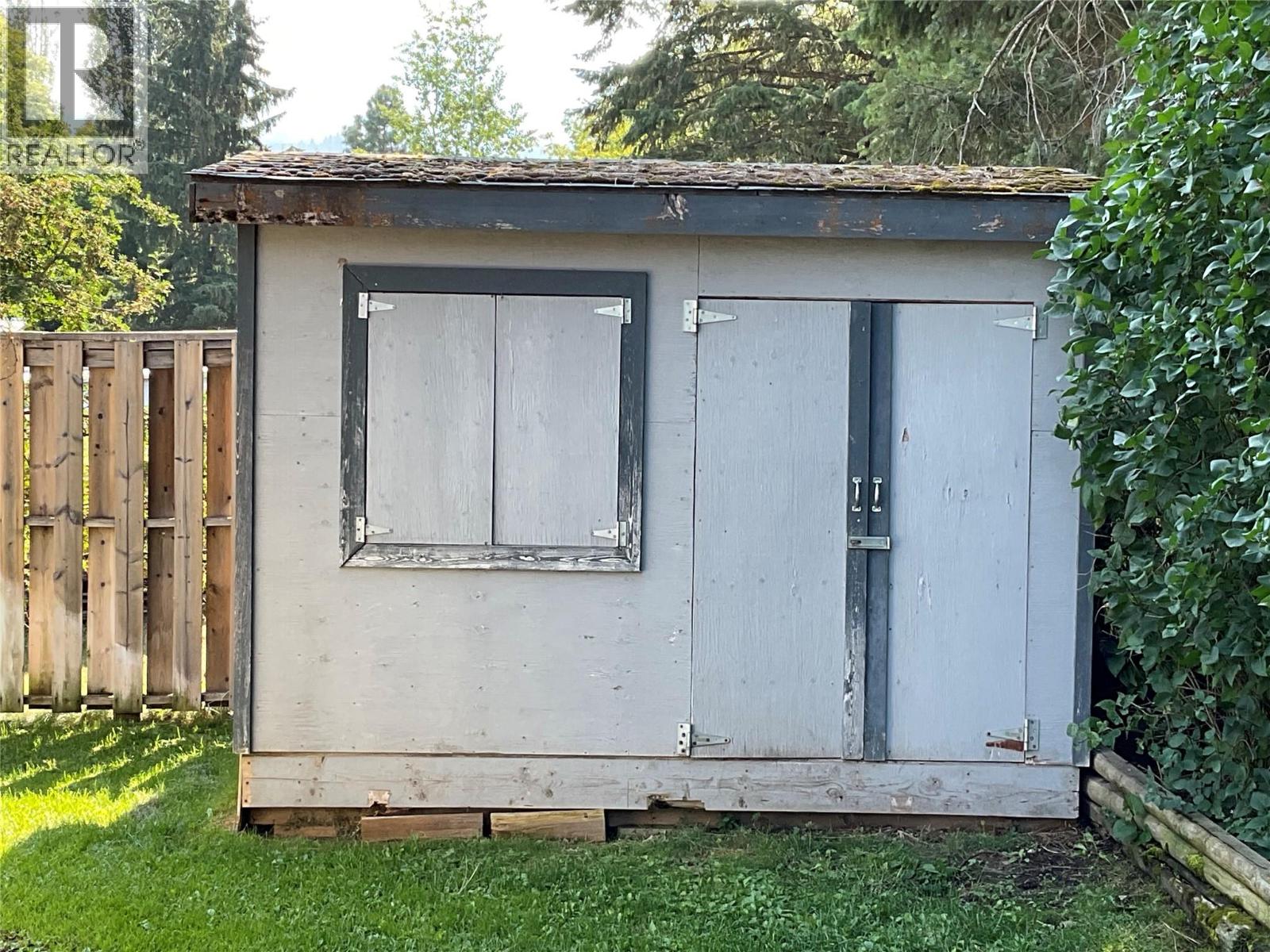 706 Central Avenue, Midway, British Columbia  V0H 1M0 - Photo 13 - 10372210