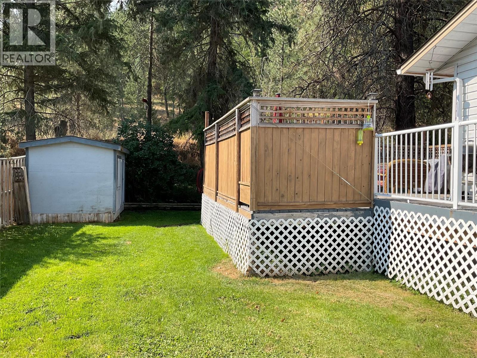 706 Central Avenue, Midway, British Columbia  V0H 1M0 - Photo 14 - 10372210