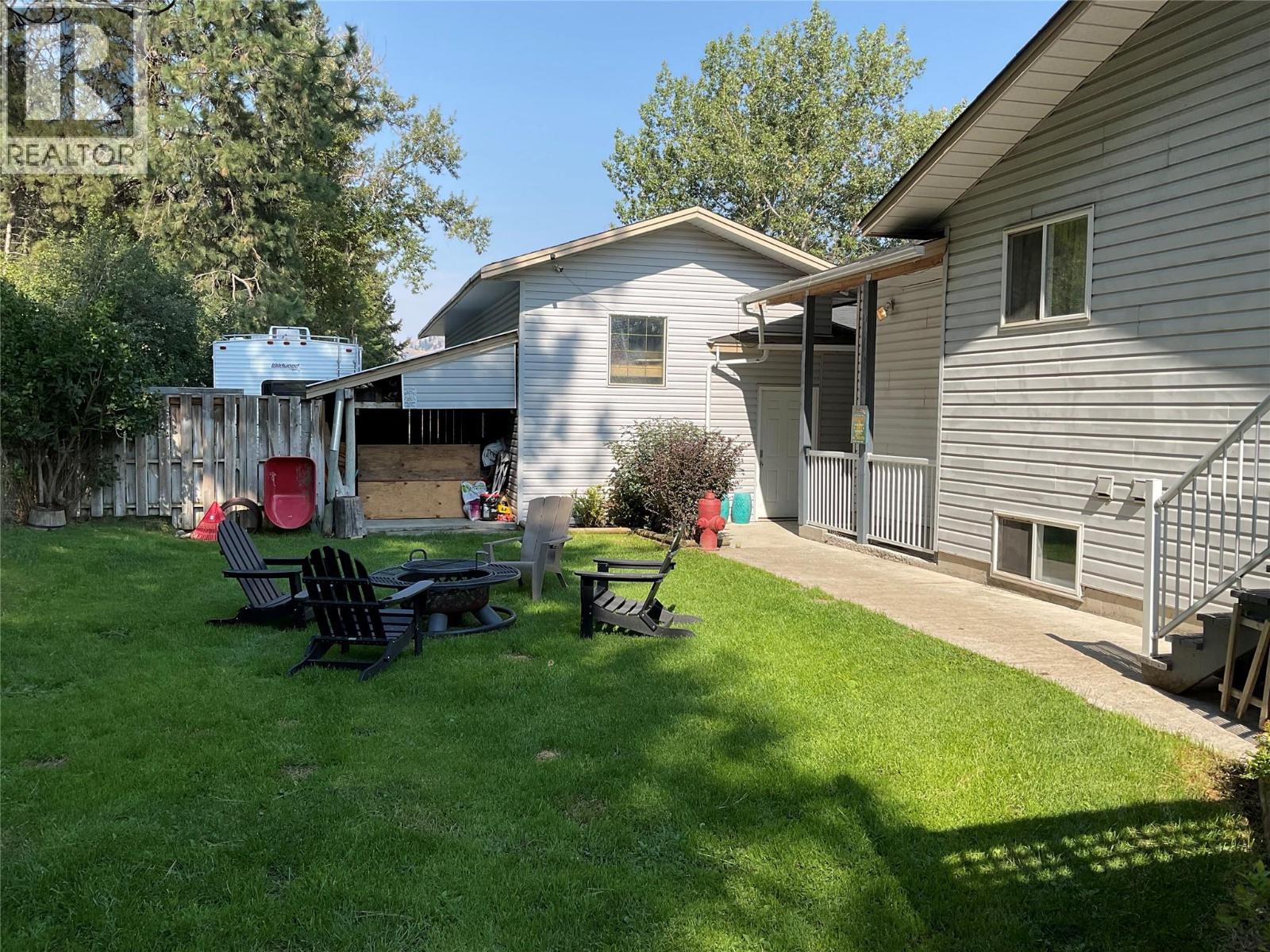 706 Central Avenue, Midway, British Columbia  V0H 1M0 - Photo 16 - 10372210