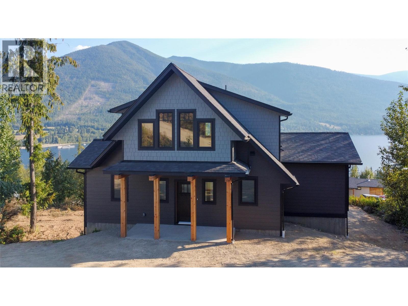 145 Lakeview Drive, Nelson, British Columbia  V1L 6W6 - Photo 2 - 10372109