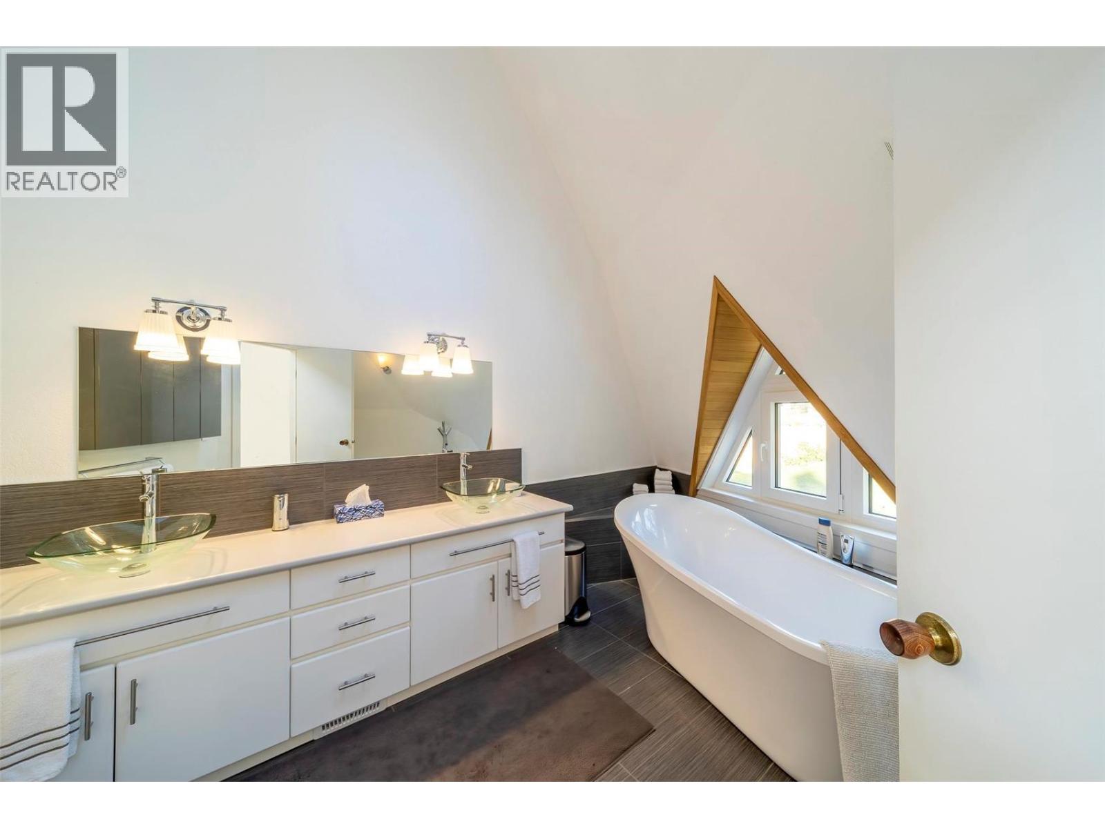 16709 Maki Road, Lake Country, British Columbia  V4V 1C2 - Photo 31 - 10372083