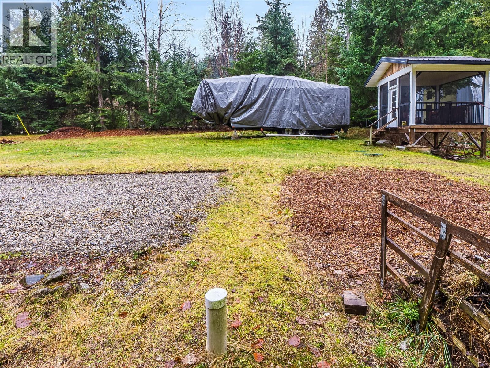 304 Nichols Drive, Schroeder Creek, British Columbia  V0G 1M0 - Photo 12 - 10371771