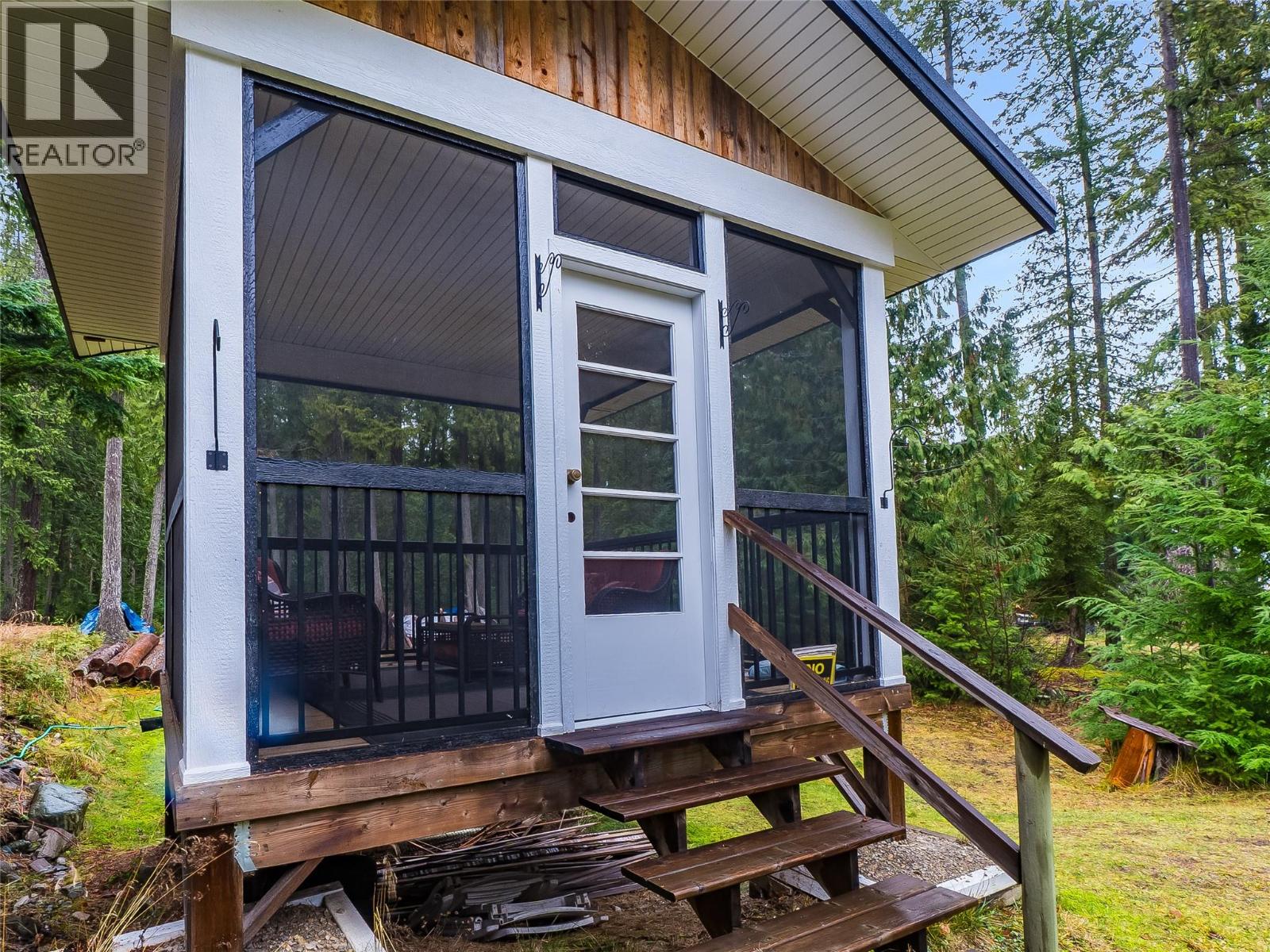 304 Nichols Drive, Schroeder Creek, British Columbia  V0G 1M0 - Photo 14 - 10371771