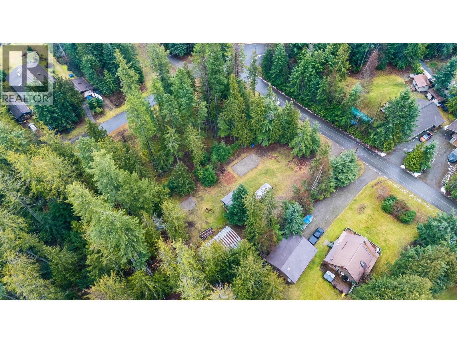 304 Nichols Drive, Schroeder Creek, British Columbia  V0G 1M0 - Photo 4 - 10371771