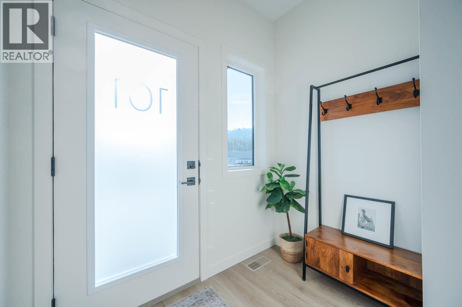 158 Deer Place Unit# 108, Penticton, British Columbia  V2A 0J7 - Photo 2 - 10372200