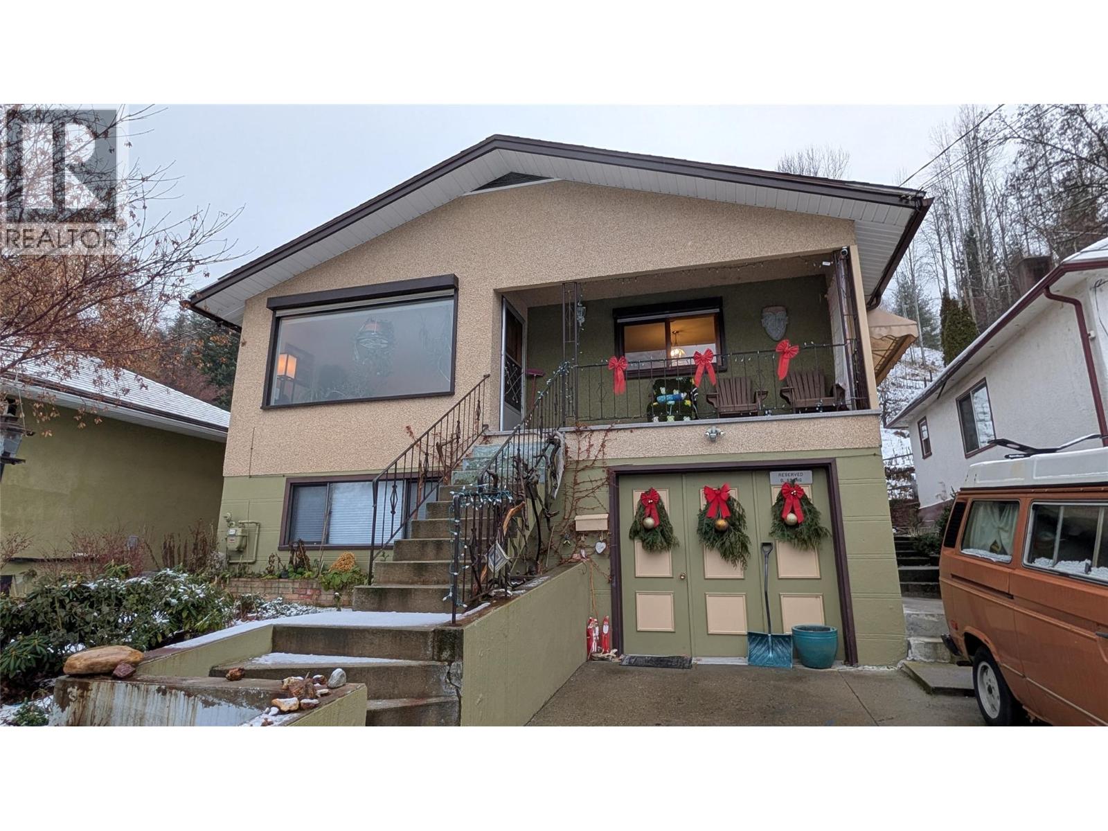 146 Colley Street, warfield, British Columbia