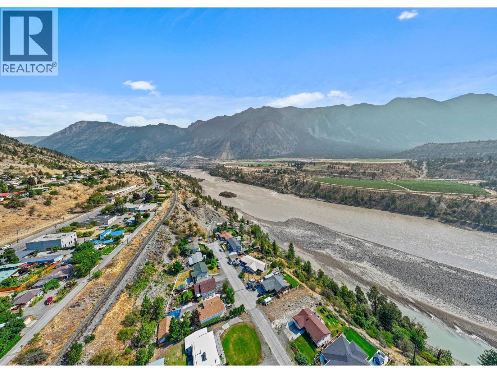 259 Mcewen Road, Lillooet, British Columbia  V0K 1V0 - Photo 3 - 10372180