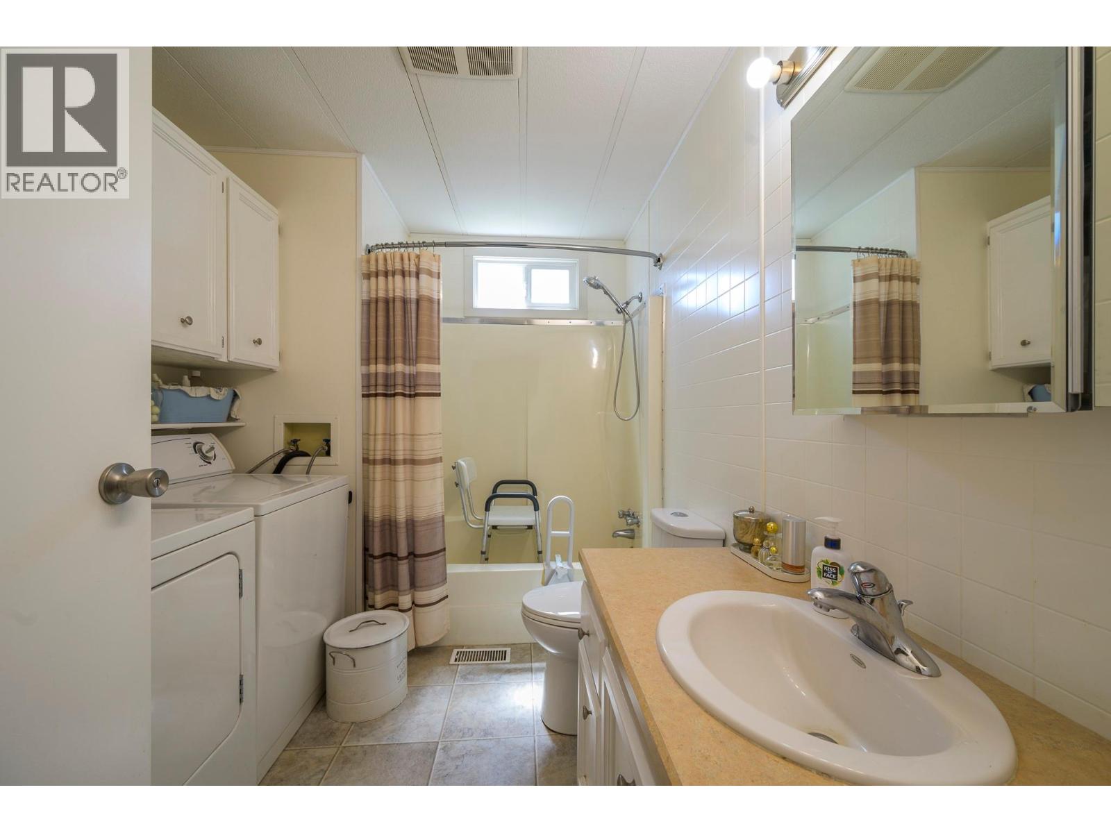 2400 Oakdale Way Unit# 216, Kamloops, British Columbia  V2B 6W7 - Photo 15 - 10372280