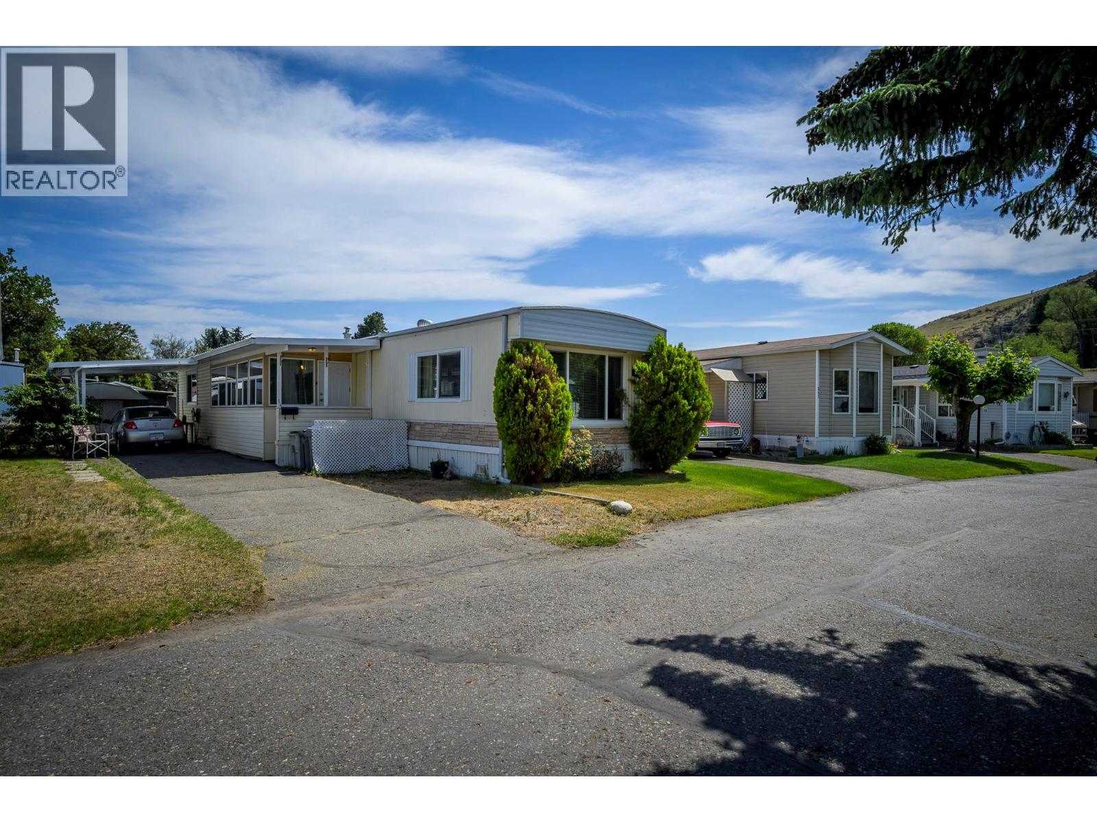 2400 Oakdale Way Unit# 216, Kamloops, British Columbia  V2B 6W7 - Photo 2 - 10372280