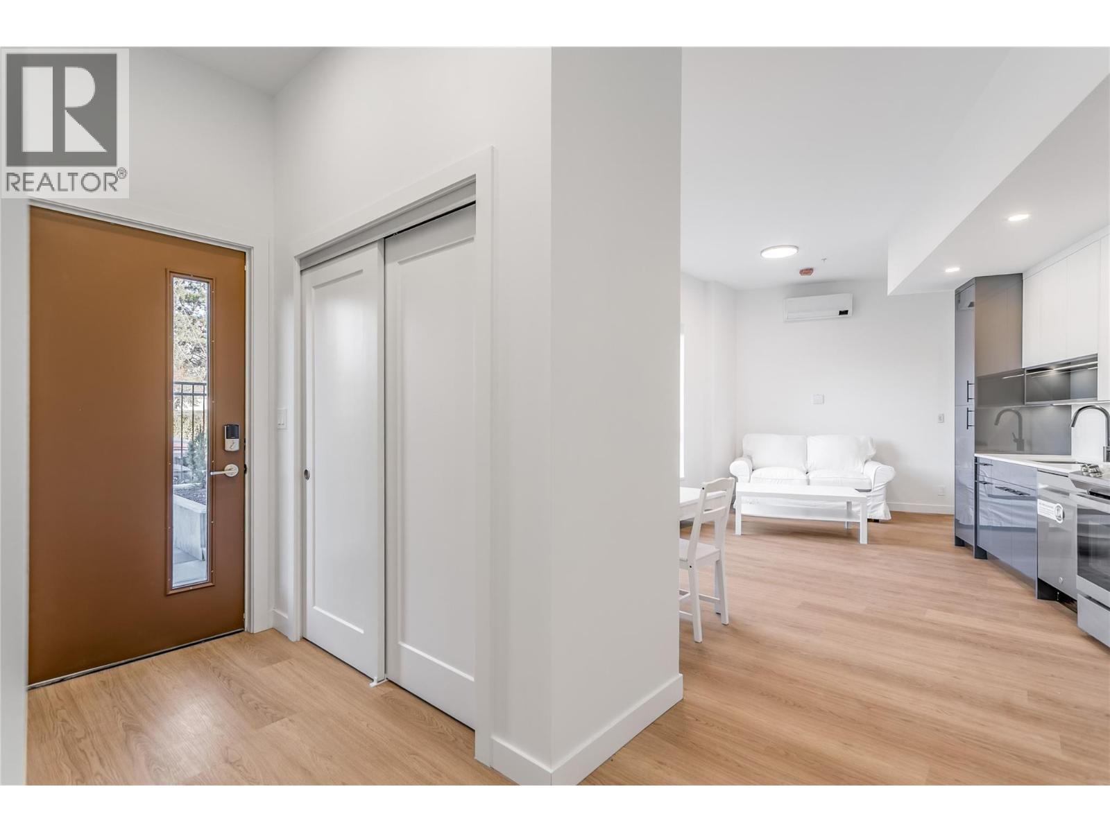 1381 Belaire Avenue, Kelowna, British Columbia  V1Y 3Z3 - Photo 3 - 10372225