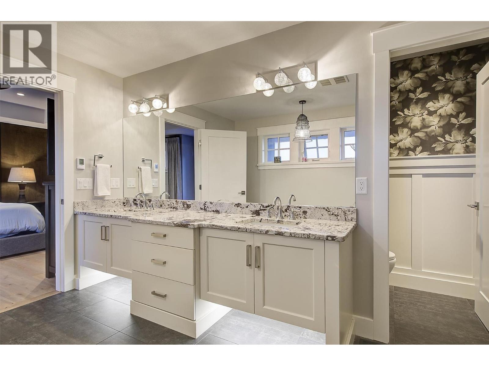 5499 Mountainside Drive, Kelowna, British Columbia  V1W 5G4 - Photo 52 - 10372243