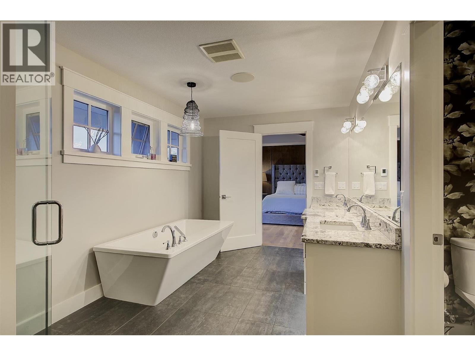 5499 Mountainside Drive, Kelowna, British Columbia  V1W 5G4 - Photo 56 - 10372243