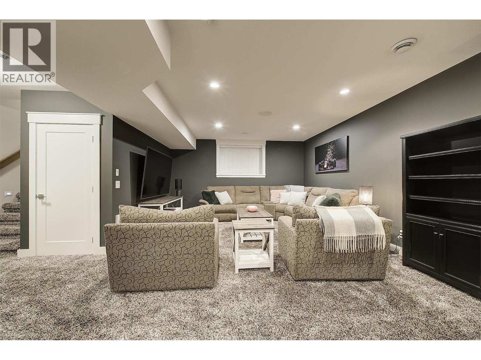 5499 Mountainside Drive, Kelowna, British Columbia  V1W 5G4 - Photo 71 - 10372243