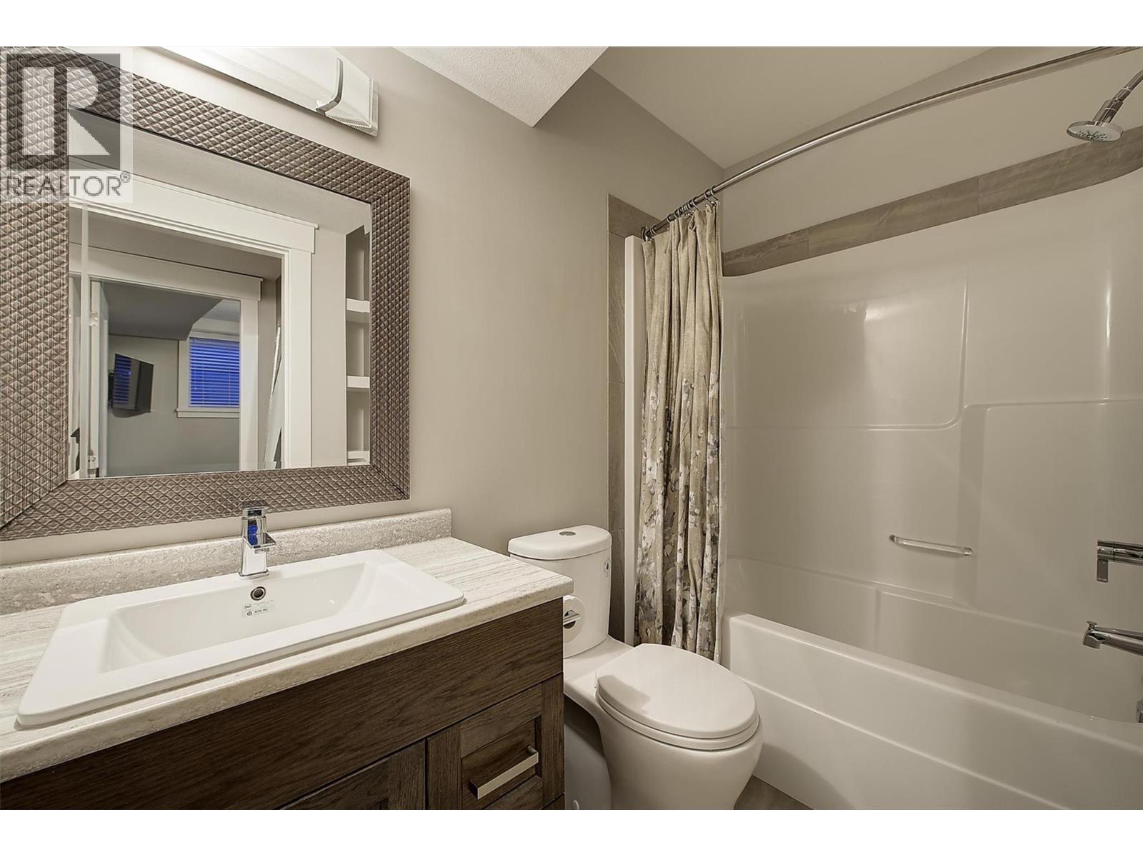 5499 Mountainside Drive, Kelowna, British Columbia  V1W 5G4 - Photo 79 - 10372243