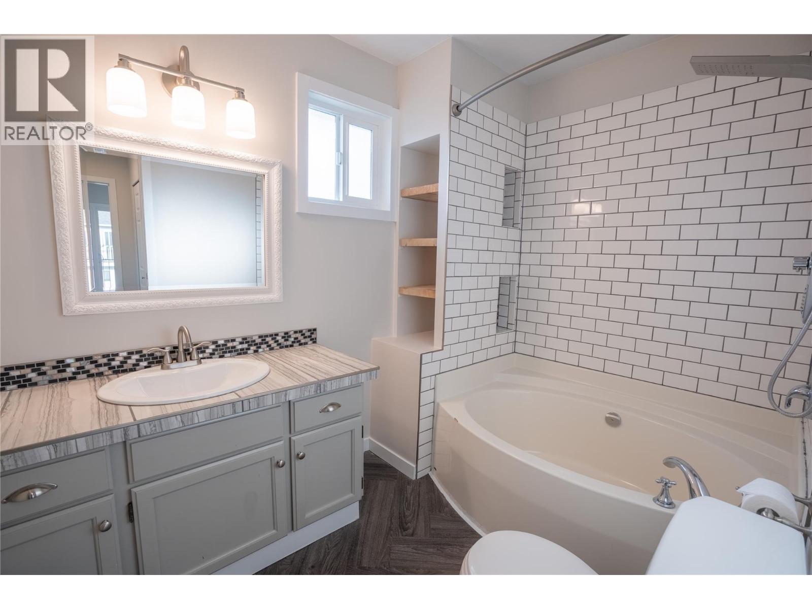 970 Oakville Street Unit# 111, Penticton, British Columbia  V2A 8J6 - Photo 12 - 10372050