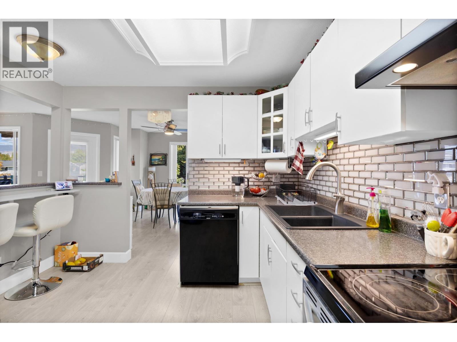 727 Houghton Road Unit# 212, Kelowna, British Columbia  V1X 7J7 - Photo 11 - 10372359