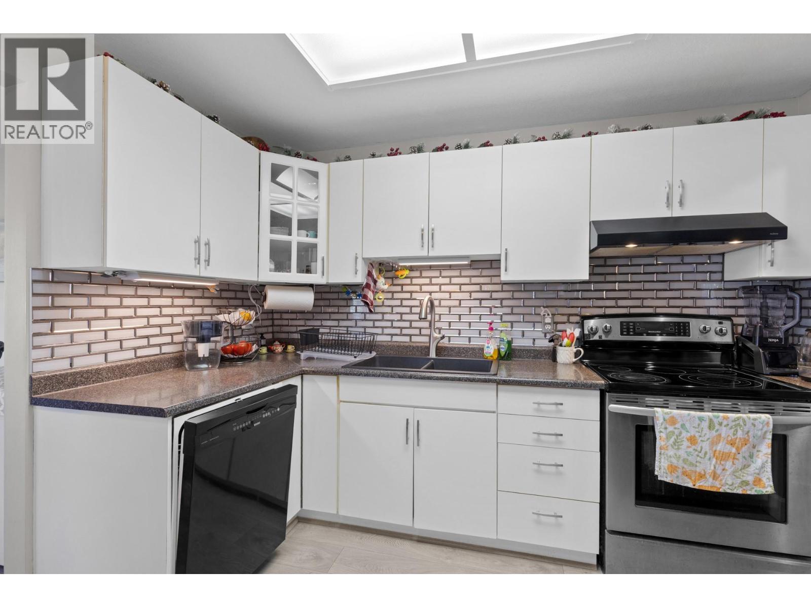 727 Houghton Road Unit# 212, Kelowna, British Columbia  V1X 7J7 - Photo 8 - 10372359