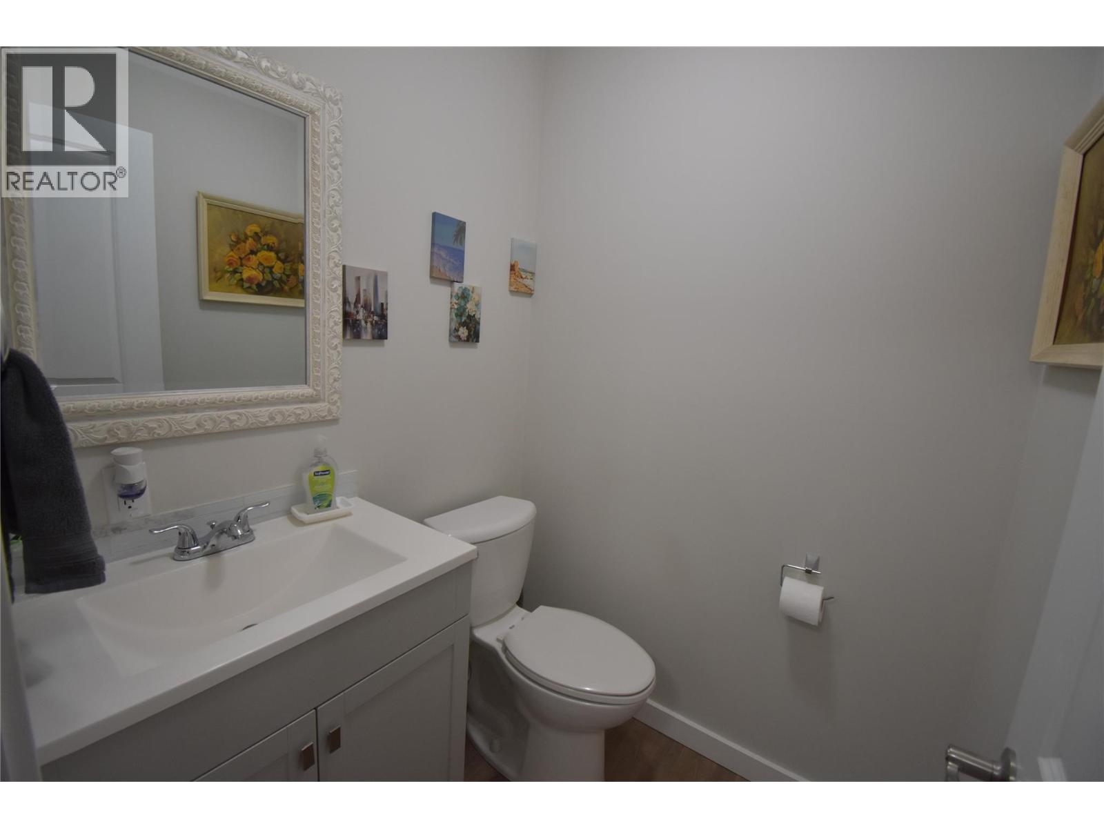 2201 Mcbride Street, Trail, British Columbia  V1R 3A6 - Photo 11 - 10372246