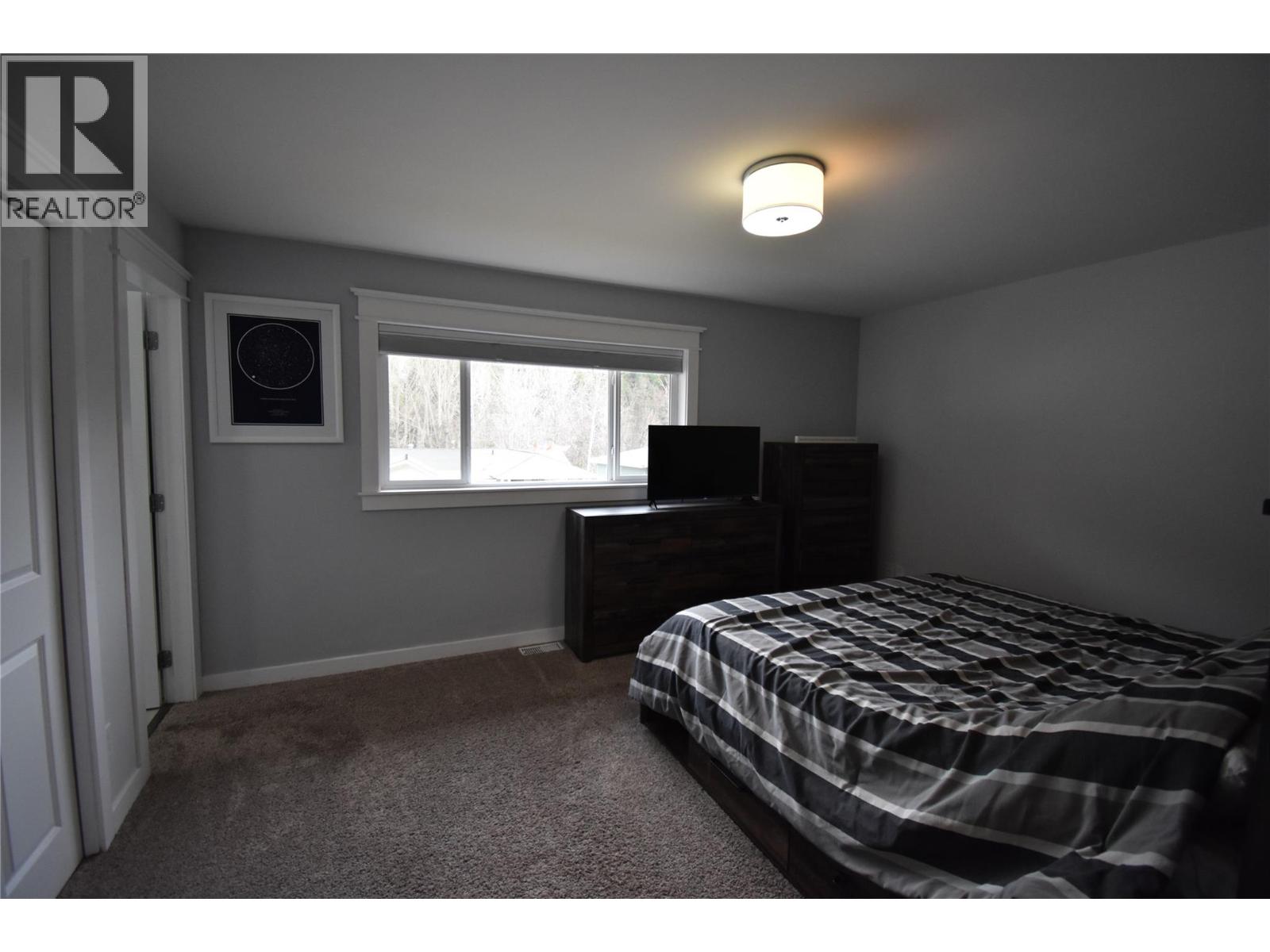 2201 Mcbride Street, Trail, British Columbia  V1R 3A6 - Photo 13 - 10372246