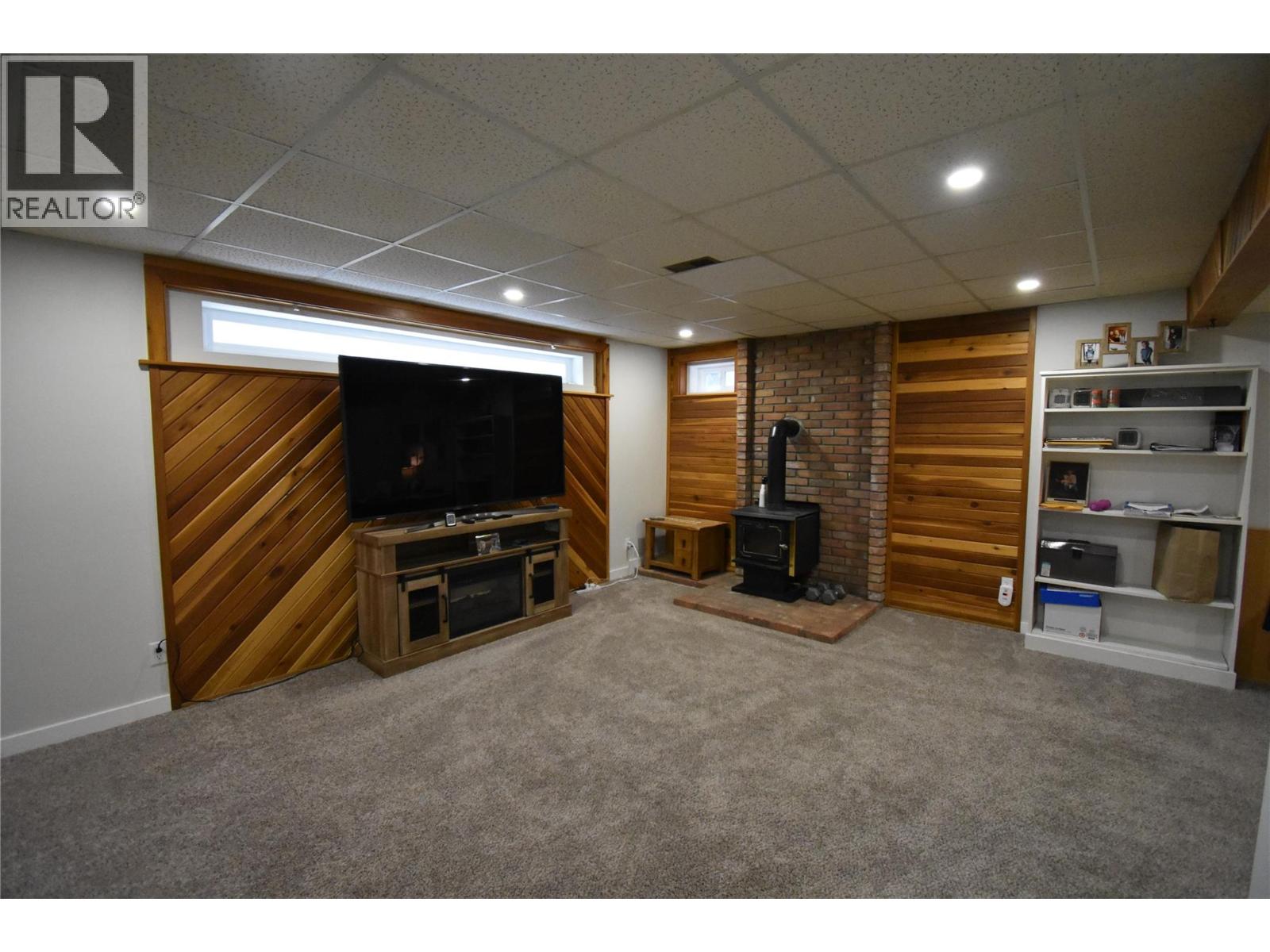 2201 Mcbride Street, Trail, British Columbia  V1R 3A6 - Photo 21 - 10372246