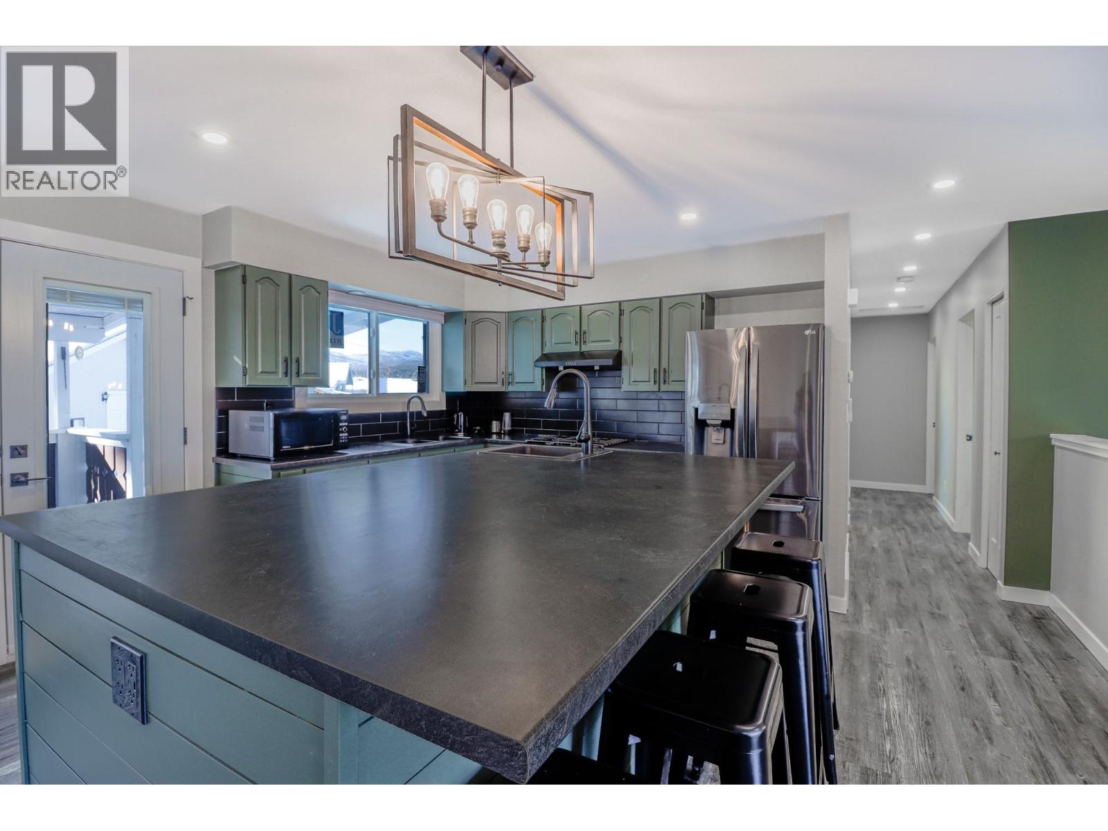 1405 2a Avenue S, Cranbrook, British Columbia  V1C 2B6 - Photo 11 - 10371869