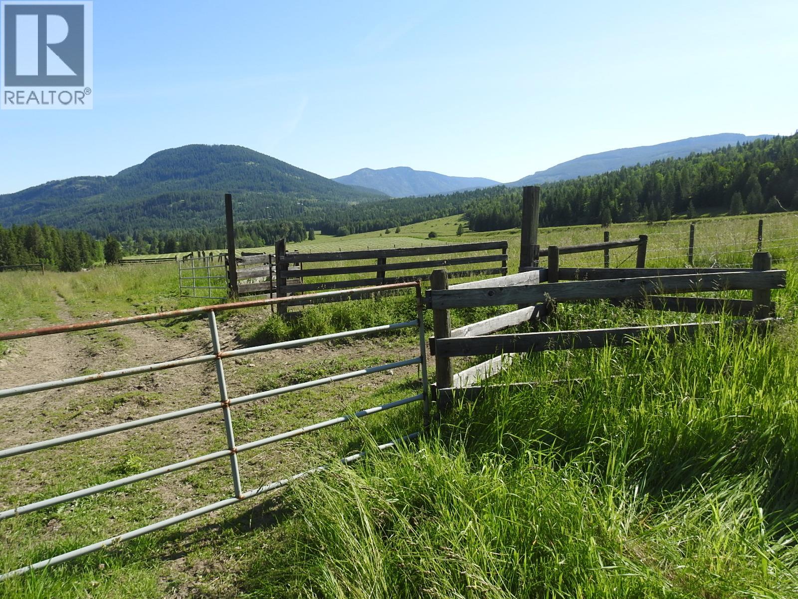 43 Sigalet Road, Lumby, British Columbia  V0E 2G6 - Photo 19 - 10371756