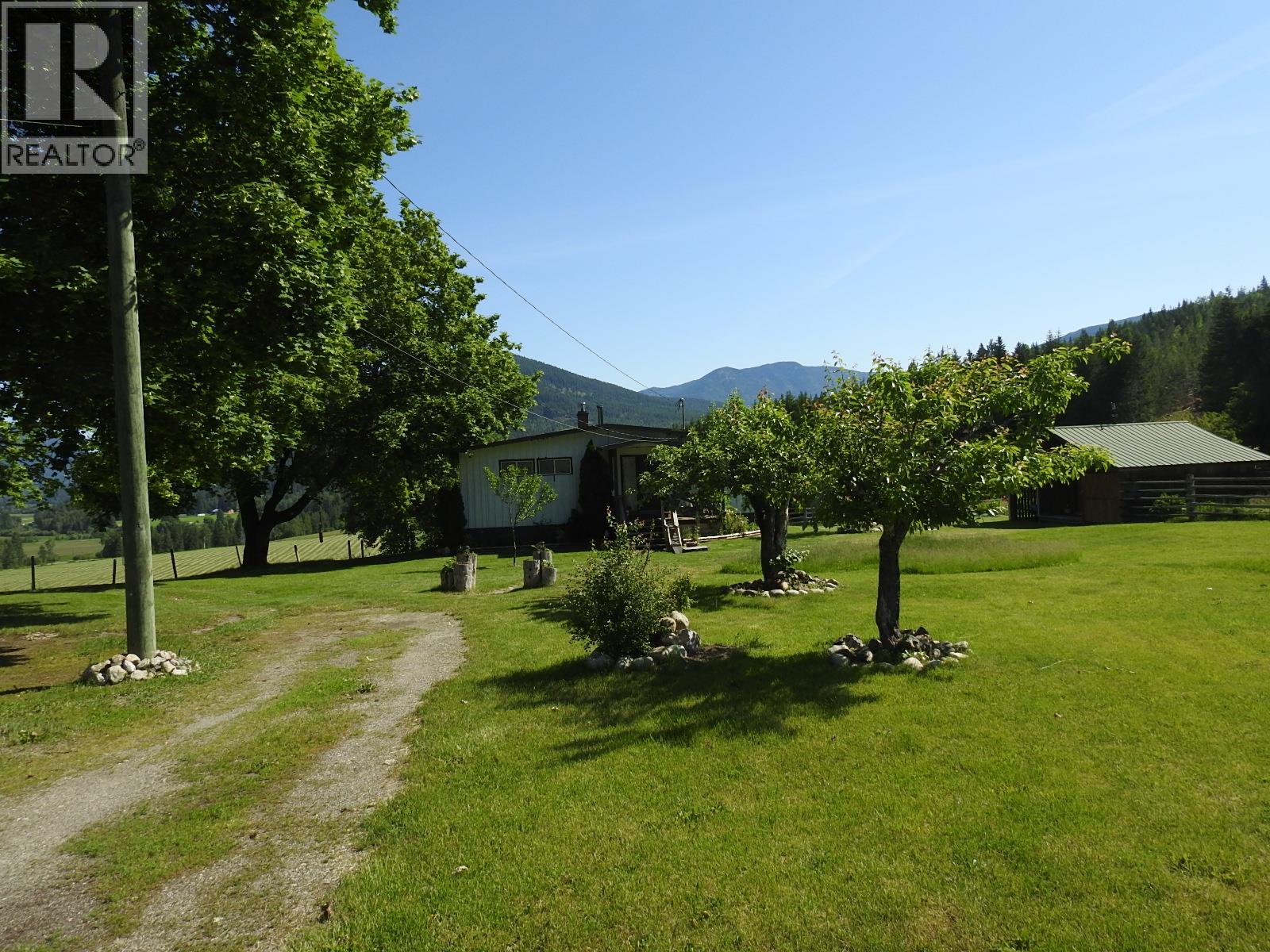 43 Sigalet Road, Lumby, British Columbia  V0E 2G6 - Photo 26 - 10371756