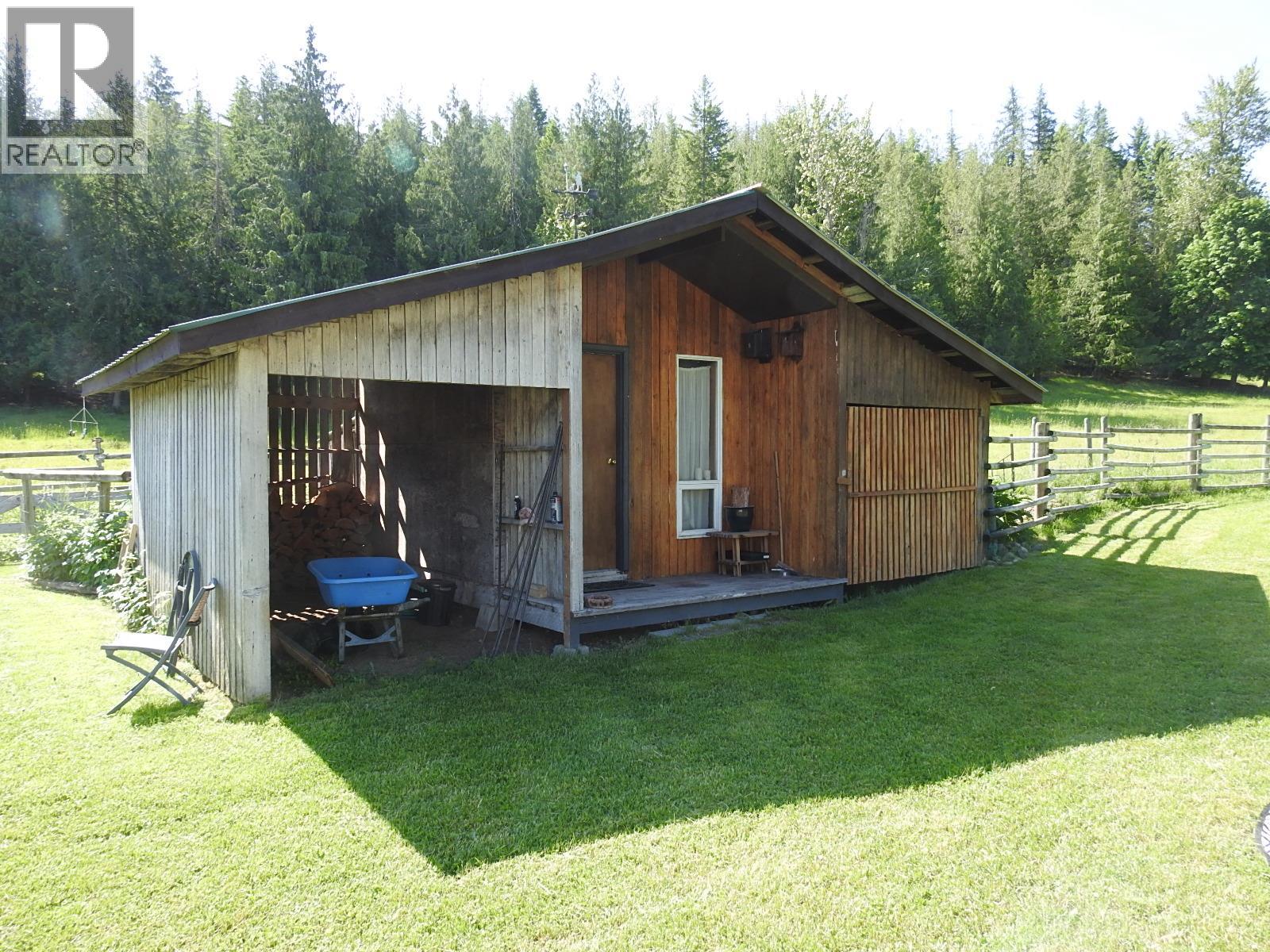 43 Sigalet Road, Lumby, British Columbia  V0E 2G6 - Photo 33 - 10371756