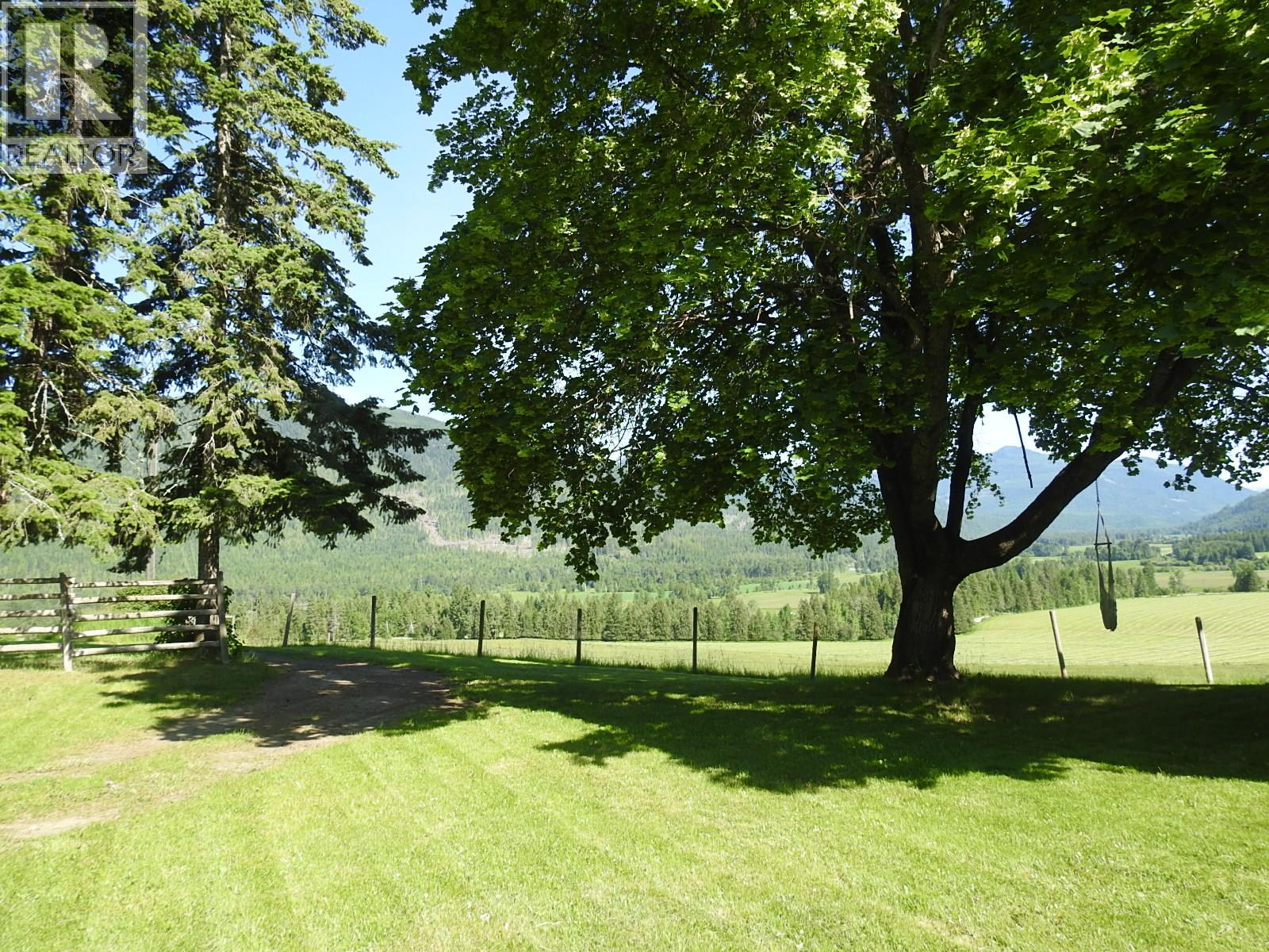43 Sigalet Road, Lumby, British Columbia  V0E 2G6 - Photo 37 - 10371756