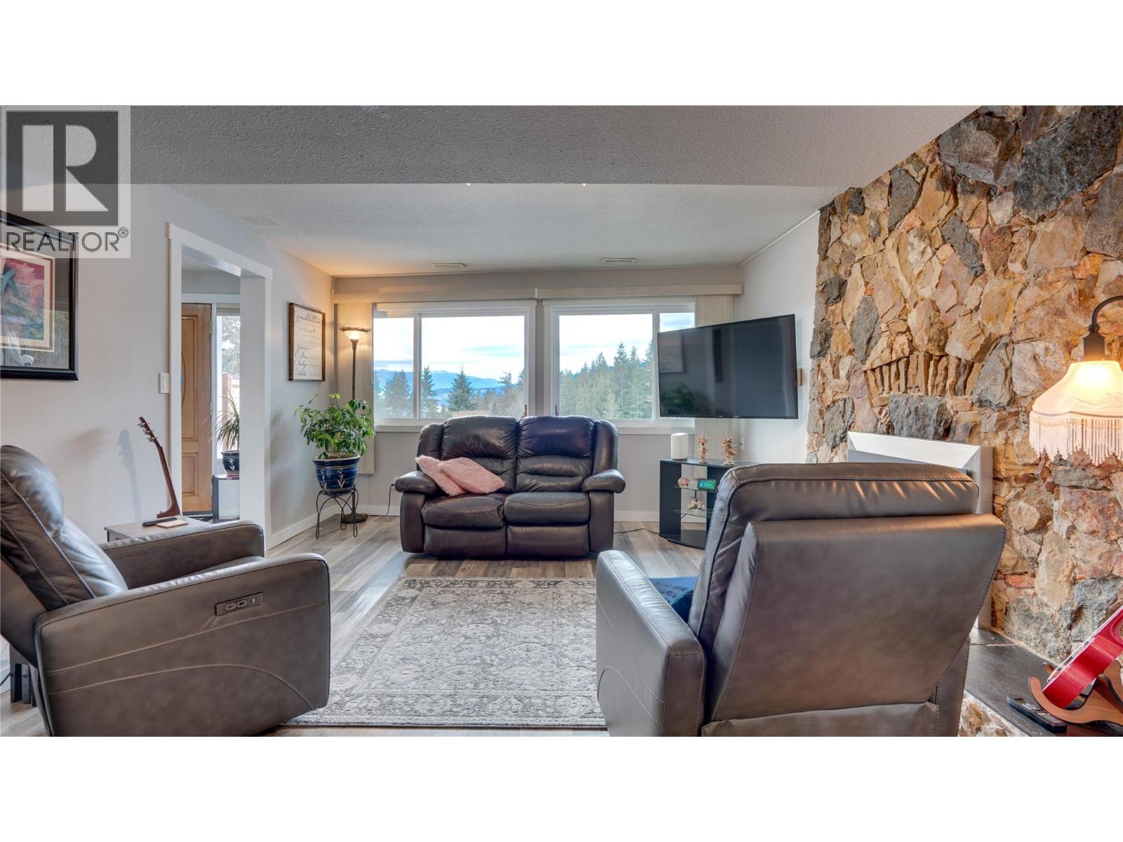48 Stroulger Road, Enderby, British Columbia  V0E 1V3 - Photo 11 - 10371629