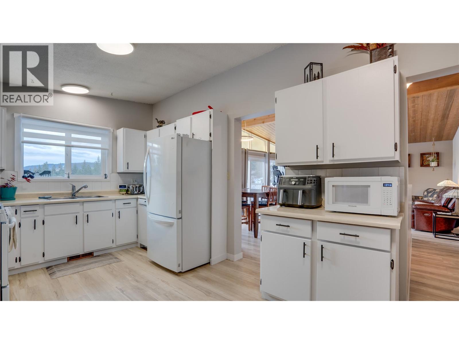 48 Stroulger Road, Enderby, British Columbia  V0E 1V3 - Photo 28 - 10371629
